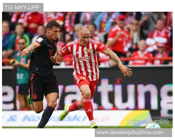 莱万重返德甲对阵拜仁引发球迷愤怒声讨称其忘恩负义 莱万重返德甲对阵拜仁引发球迷愤怒声讨称其忘恩负义